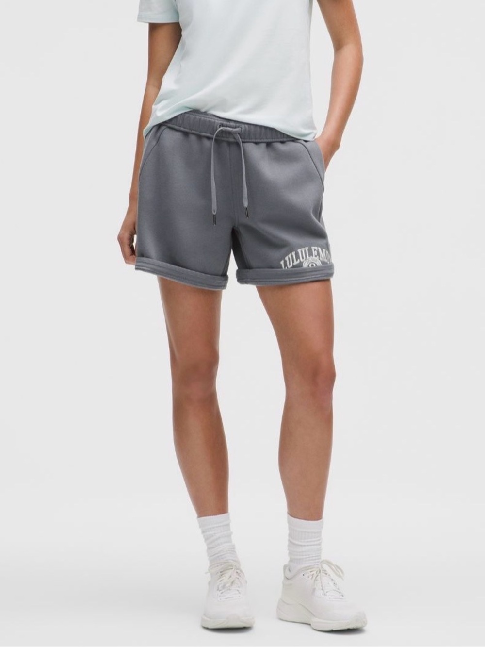 Lululemon Scuba Mid-Rise Oversized Short 7” Graphic Gray XXS